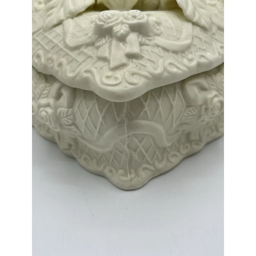 Vintage Ornate Victorian Bisque Keepsake Trinket Box Detailed
